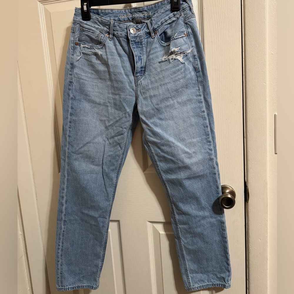 American Eagle Outfitters Light Blue Distressed Women's Jeans